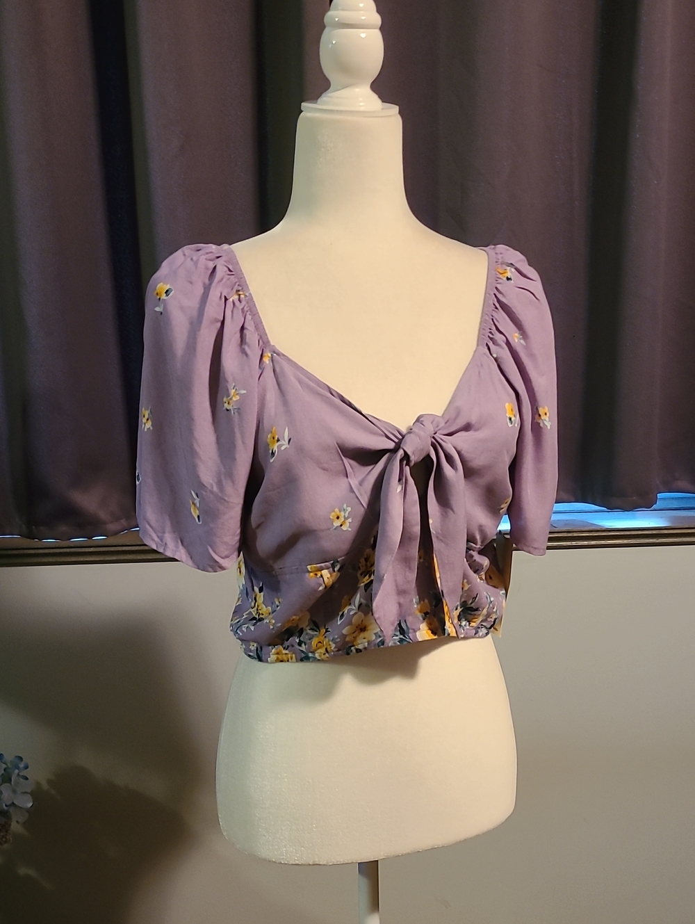 Live To Be Spoiled NWT Purple Floral Tie-Front Crop Top - XL